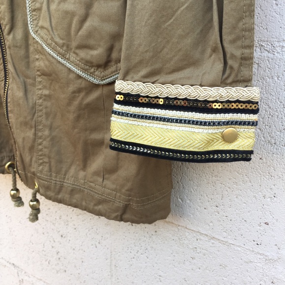 Willow and Clay Lightweight Jacket - Picture 2 of 8